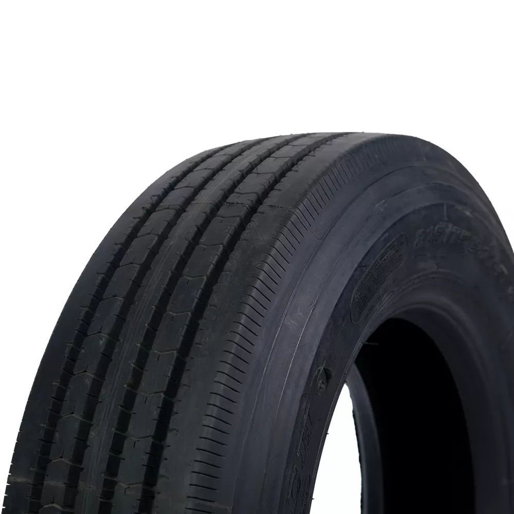 Грузовая шина 215/75 R17,5 Long March LM-216 16PR в Ялуторовске