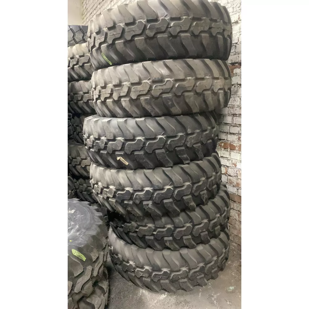 Спецшина 405/70/24 Dunlop sp t9  в Ялуторовске